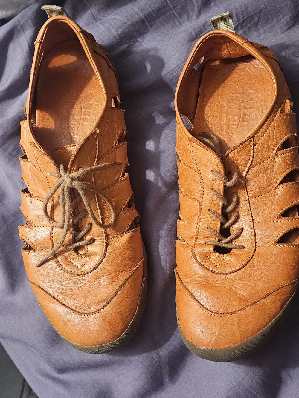 Theone Womens Leather Derby Shoe In Oarange Size 9